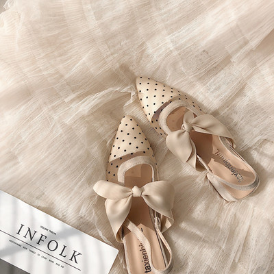 Novi model aktualnih ženskih sandala na točkice sa ukrasnom trakom