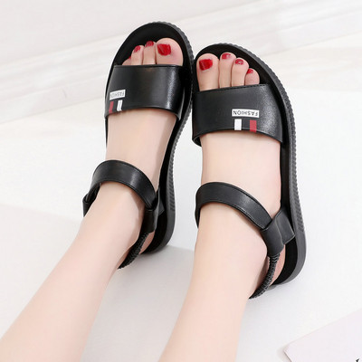 Καλοκαιρινά σανδάλια από οικολογικό δέρμα χωρίς στερέωση