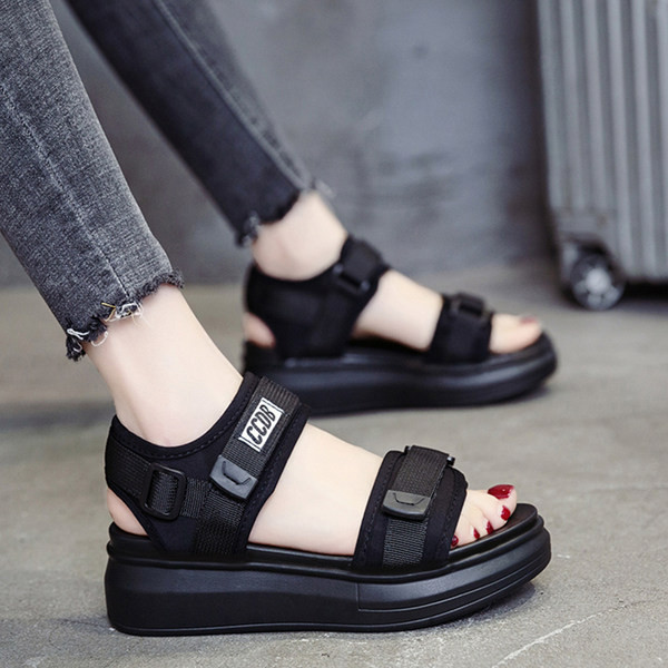 Ženske sandale od tekstila na čičak