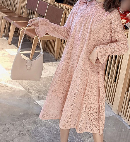 Elegantna ženska haljina s visokim ovratnikom i dugim rukavima za trudnice