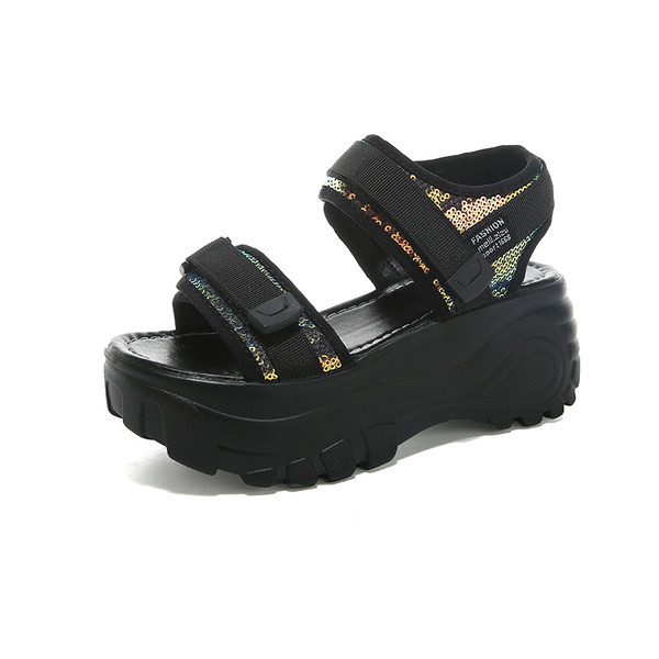 Ležerne sandale s visokom platformom i čičak zakrpama za žene