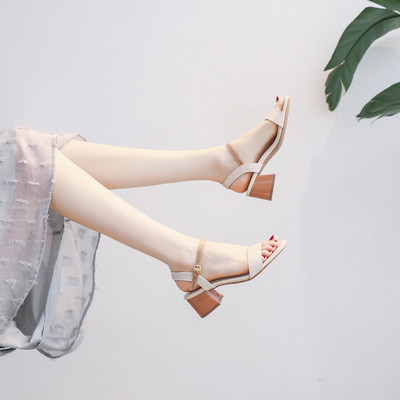 Γυναικεία έκο δερμάτινα σανδάλια με χοντρό τακούνι - διάφορα χρώματα