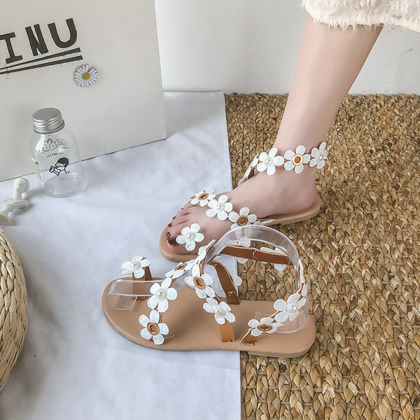 Ležerne ženske sandale s cvjetnim ukrasom i ravnim potplatom