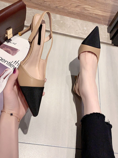 Šiljati model ženskih sandala na tanku petu od 8 cm