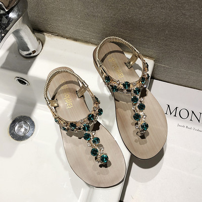 Ženske sandale između vrhova sa ukrasnim kamenčićima