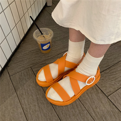 Γυναικεία μοντέρνα σανδάλια σιλικόνης σε τέσσερα χρώματα