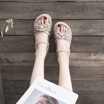 Γυναικεία σανδάλια με επίπεδη σόλα - σε δύο χρώματα