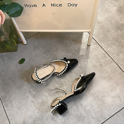 Κομψά έκο δερμάτινα σανδάλια με διακόσμηση από πέρλες