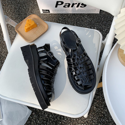 Νέο μοντέλο casual γυναικεία σανδάλια με τραχιά σόλα και έκο δερμάτινα λουριά