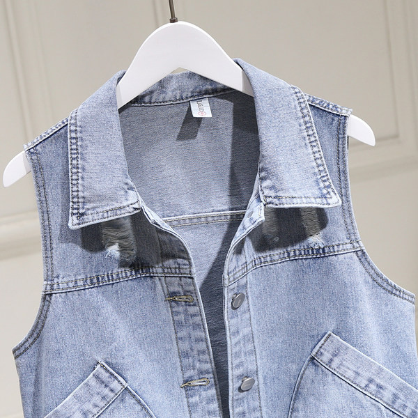 Γυναικείο γιλέκο τζιν νέο μοντέλο με κουμπιά και τσέπες