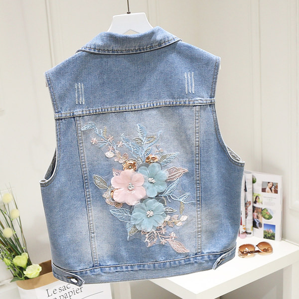 Γυναικείο γιλέκο τζιν με τρισδιάστατα λουλούδια