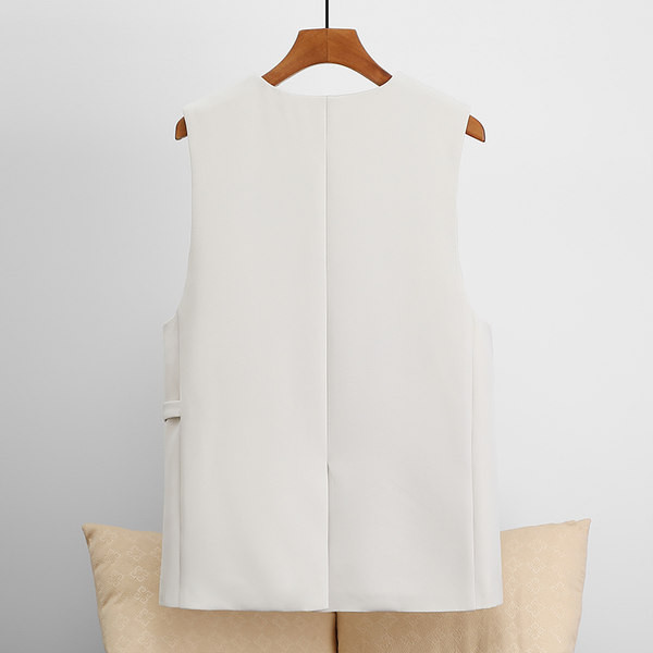 Γυναικείο γιλέκο με ασύμμετρη στερέωση