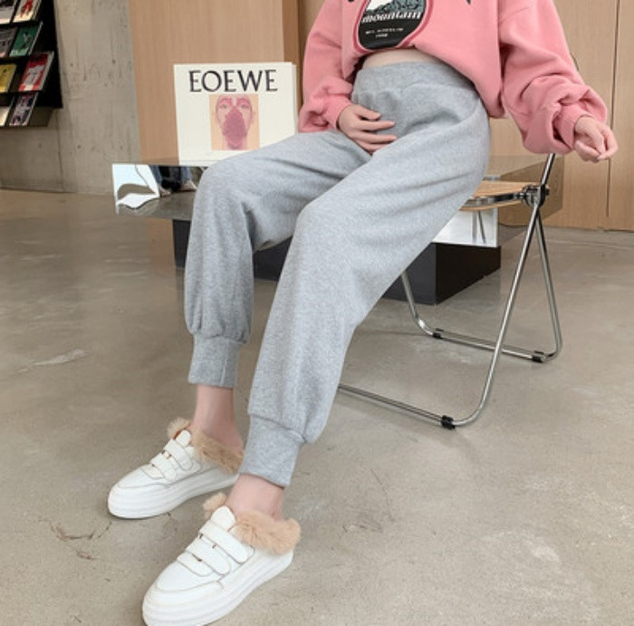 Moderne ženske sportske hlače za trudnice