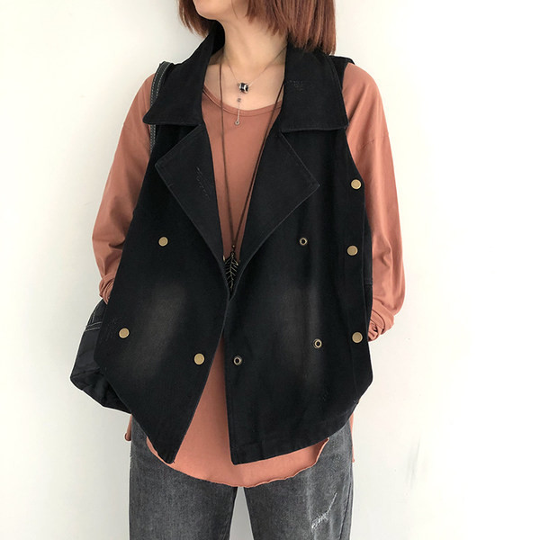 Ženski casual prsluk u crnoj boji