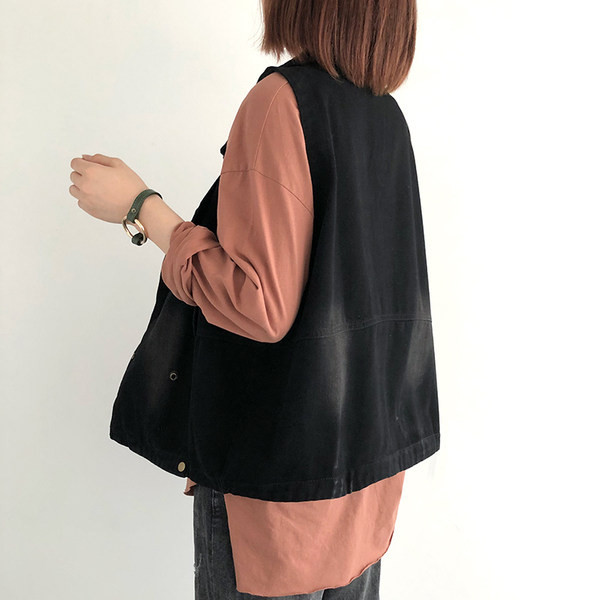 Ženski casual prsluk u crnoj boji