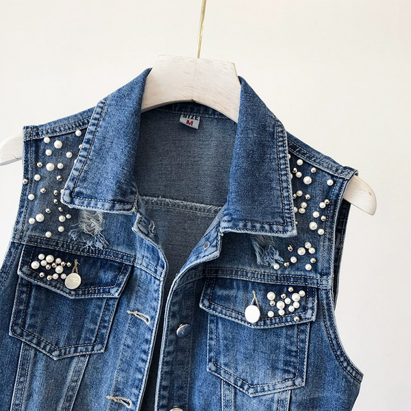 Γυναικείο γιλέκο μοντέρνο με διακόσμηση από πέρλες