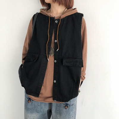 Γυναικείο γιλέκο με κουμπιά και τσέπες σε τρία χρώματα