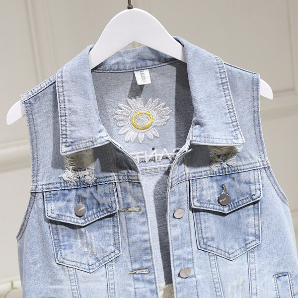 Traper prsluk s džepovima i gumbima