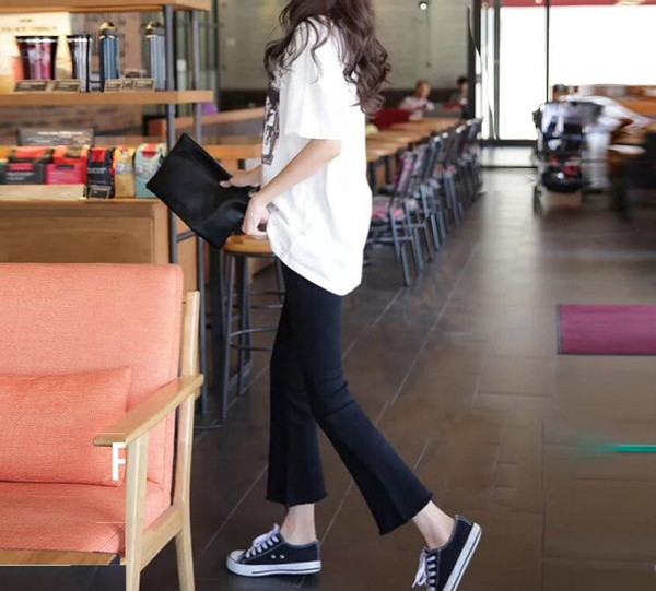 Γυναικεία μοντέρνα, ίσια τζιν μοντέλο για έγκυες γυναίκες