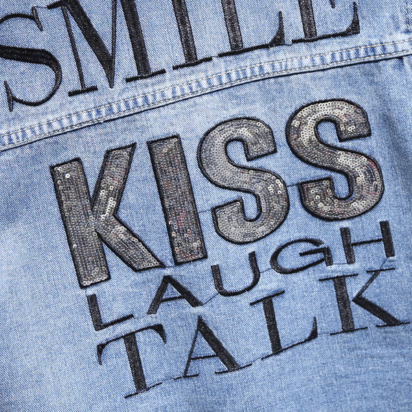 Ženski traper prsluk s džepovima i gumbima - u plavoj boji