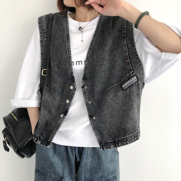Γυναικείο γιλέκο τζιν με κουμπιά