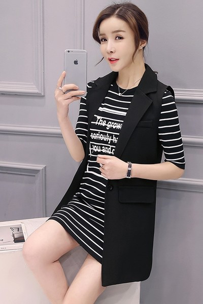 Ženski pripijeni prsluk srednje dužine u crnoj boji