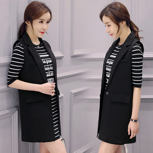 Ženski pripijeni prsluk srednje dužine u crnoj boji