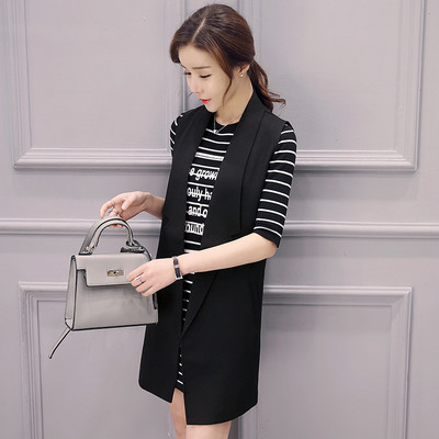 Široki model ženskog prsluka sa džepovima