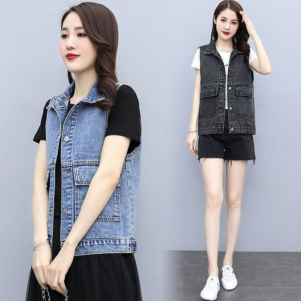 Γυναικείο γιλέκο με τσέπες και κουμπιά κατάλληλα για καθημερινή χρήση