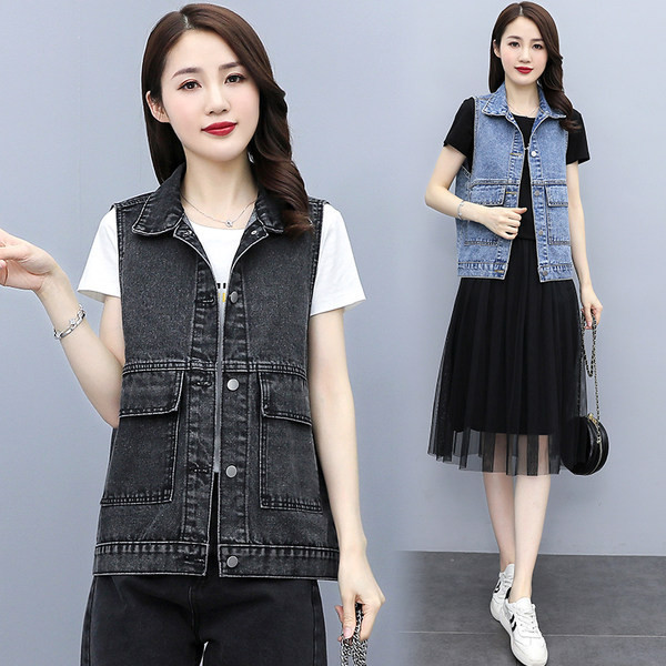 Γυναικείο γιλέκο με τσέπες και κουμπιά κατάλληλα για καθημερινή χρήση