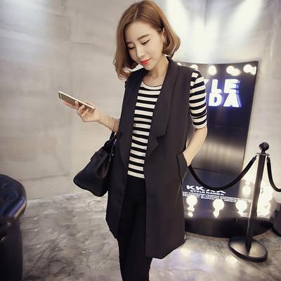 Novi model proljeće-jesen pripijenog prsluka sa džepovima