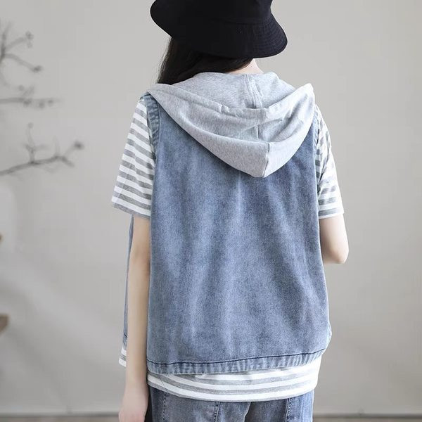 Γυναικείο κοντό γιλέκο με κουκούλα και κορδόνια