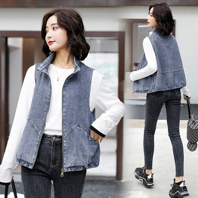 Γυναικείο γιλέκο τζιν με τσέπες και φερμουάρ