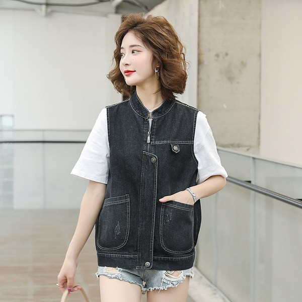 Καθημερινό γιλέκο με τσέπες και κουμπιά