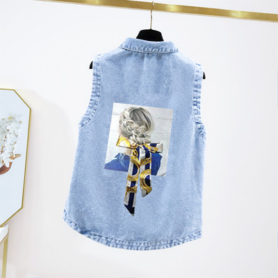 Γυναικείο γιλέκο τζιν με πολύχρωμες εφαρμογές και κέντημα