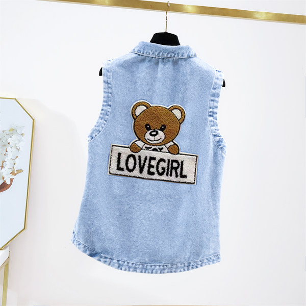 Γυναικείο γιλέκο τζιν με πολύχρωμες εφαρμογές και κέντημα