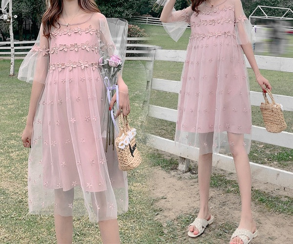 Elegantna haljina od tila i ovalnog dekoltea za trudnice