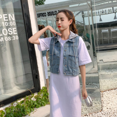 Kratki pripijeni traper prsluk s kapuljačom