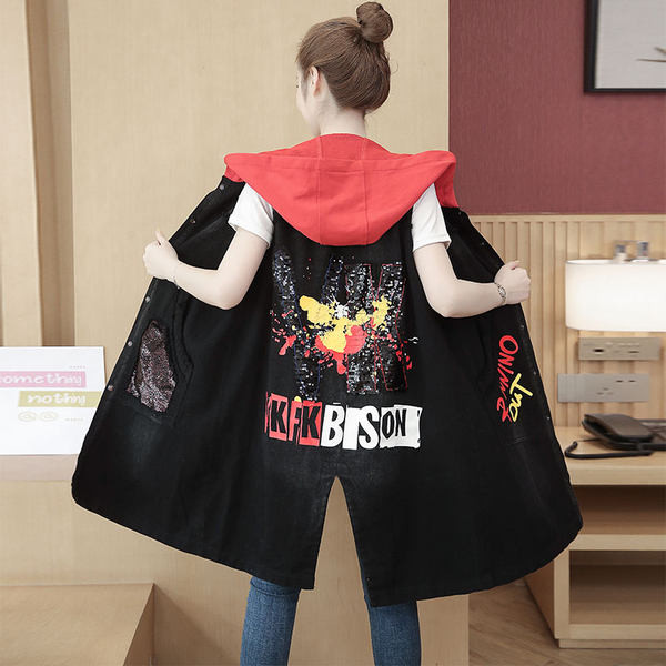 Μακρύ γιλέκο με έγχρωμη εκτύπωση και κουκούλα