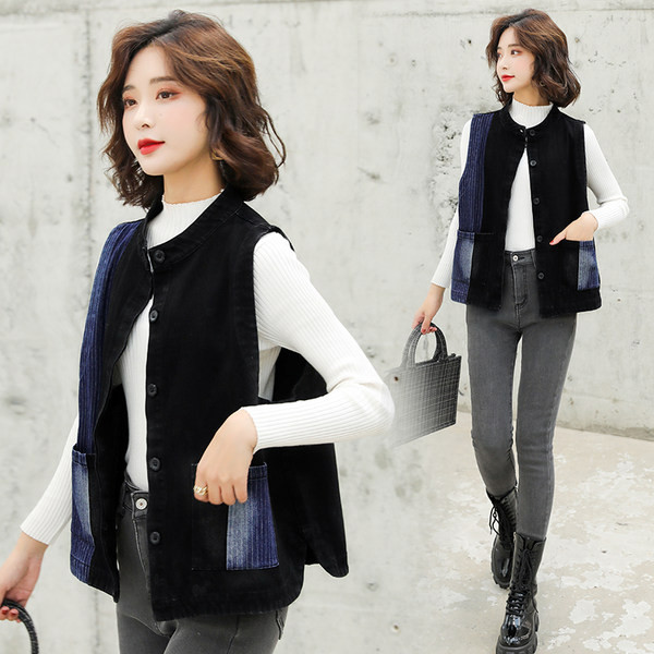 Ženski casual prsluk s džepovima i gumbima u crnoj boji