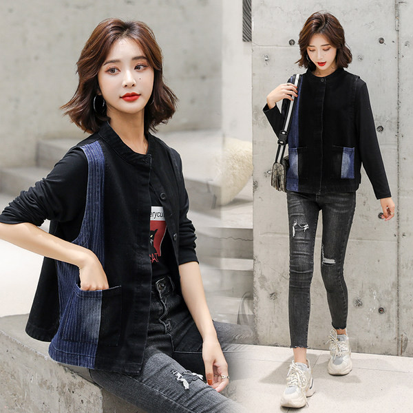 Ženski casual prsluk s džepovima i gumbima u crnoj boji