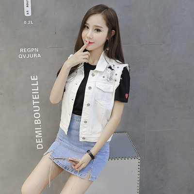 Γυναικείο γιλέκο τζιν με κουμπιά και σκισμένα μοτίβα