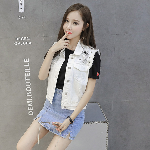 Γυναικείο γιλέκο τζιν με κουμπιά και σκισμένα μοτίβα