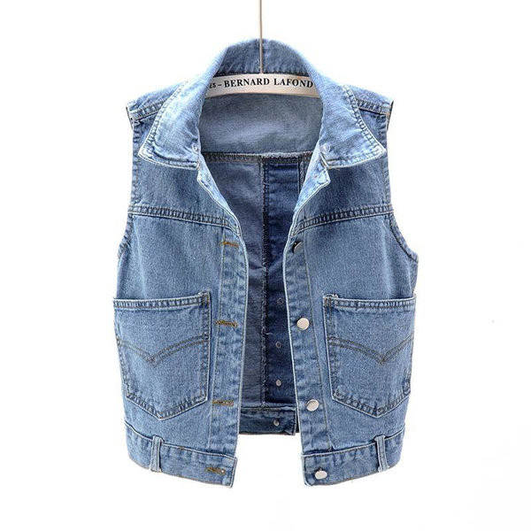 Kratki traper prsluk s kapuljačom i gumbima