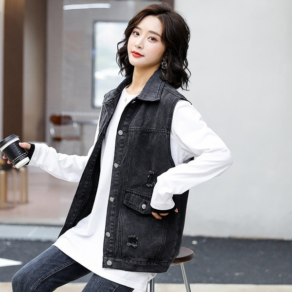 Γυναικείο γιλέκο τζιν με σκισμένα μοτίβα και τσέπες