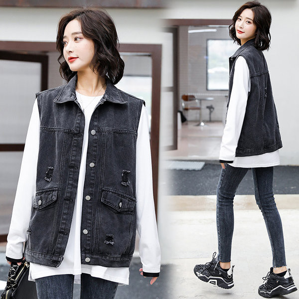 Ženski casual prsluk s džepovima i gumbima u crnoj boji