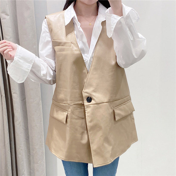 Γιλέκο από μοντέρνο γυναικείο από έκο δέρμα με τσέπες