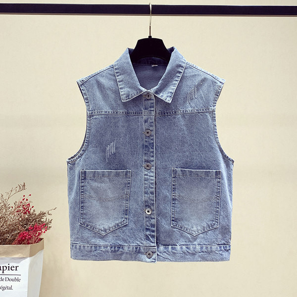 Γυναικείο γιλέκο τζιν με επιγραφές και κουμπιά
