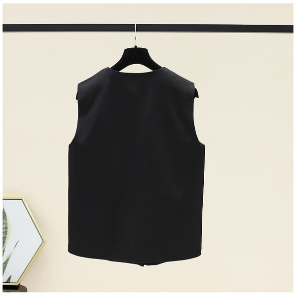 Γυναικείο μοντέρνο γιλέκο με τσέπες