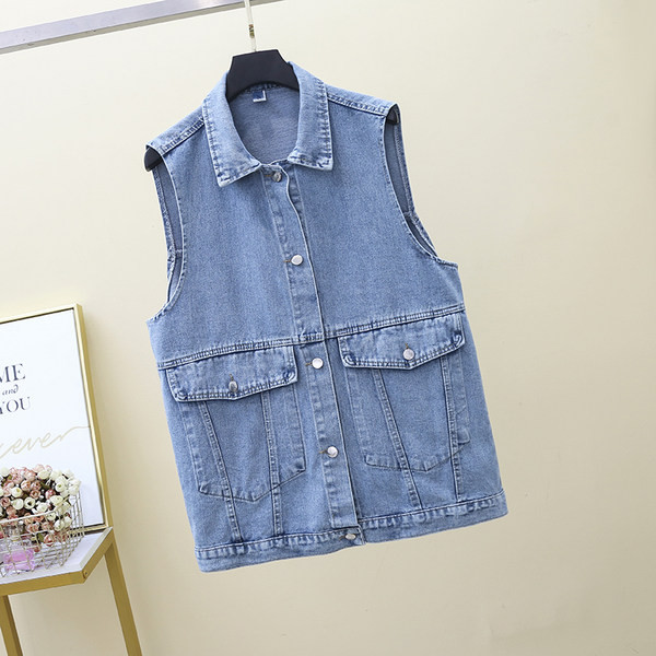 Γυναικείο γιλέκο με κουμπιά και εκτύπωση